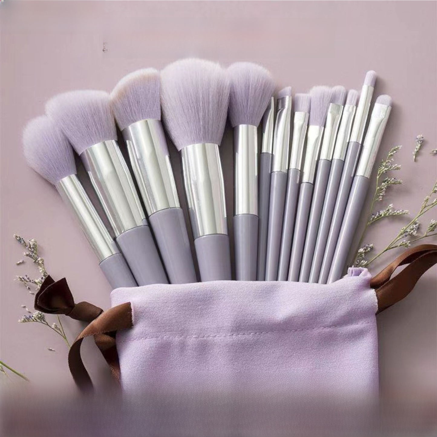 13 Piece Makeup Brush Set with Velvet Pouch | Gift Set for Women
