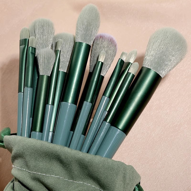 13 Piece Makeup Brush Set with Velvet Pouch | Gift Set for Women